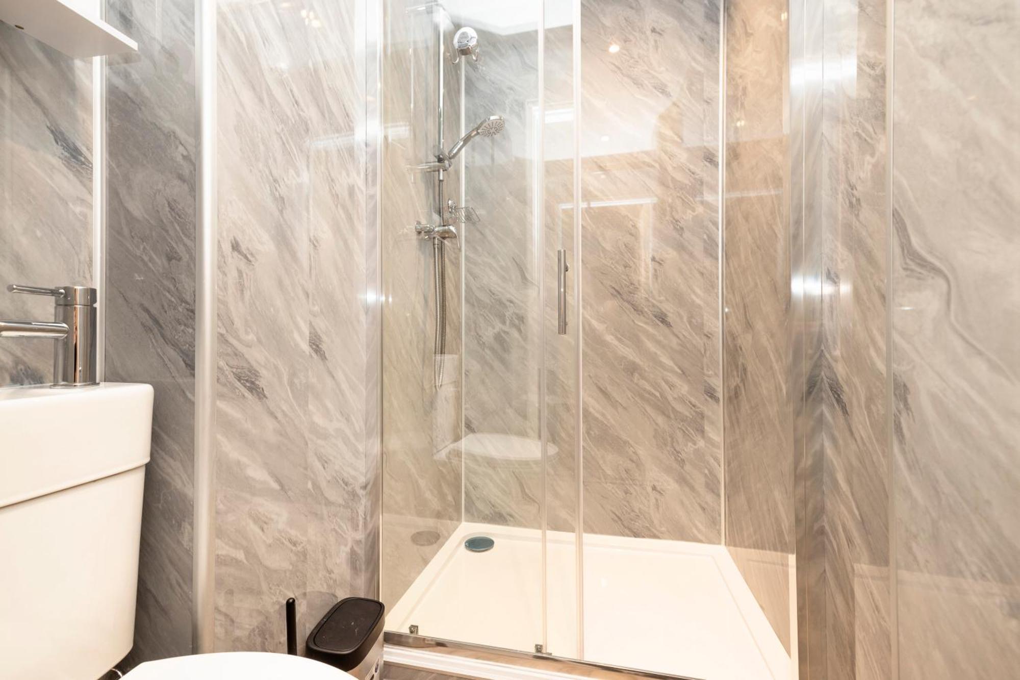 Joivy 3Br Flat In Haymarket With Free Parking Edinburgh Ngoại thất bức ảnh