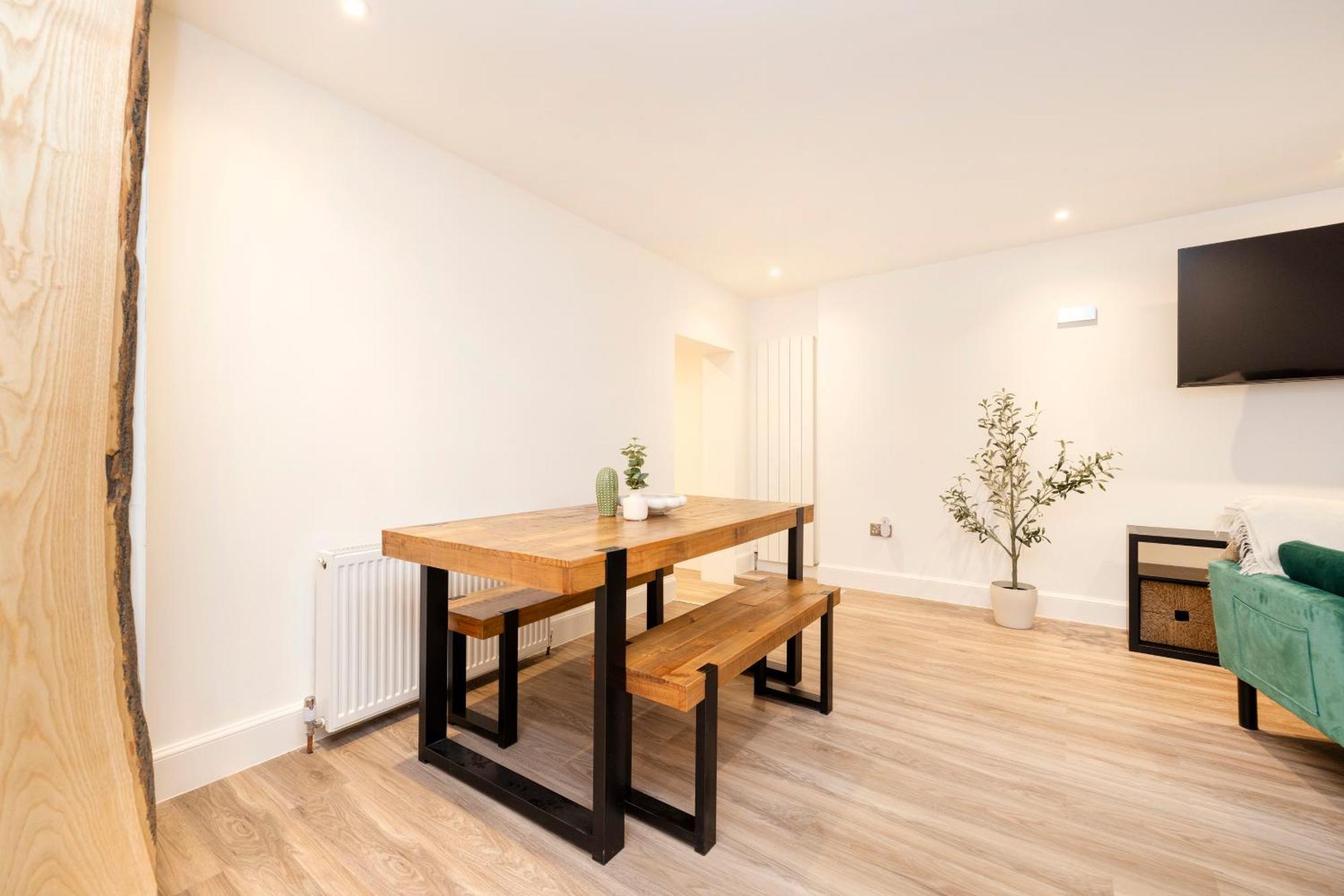 Joivy 3Br Flat In Haymarket With Free Parking Edinburgh Ngoại thất bức ảnh