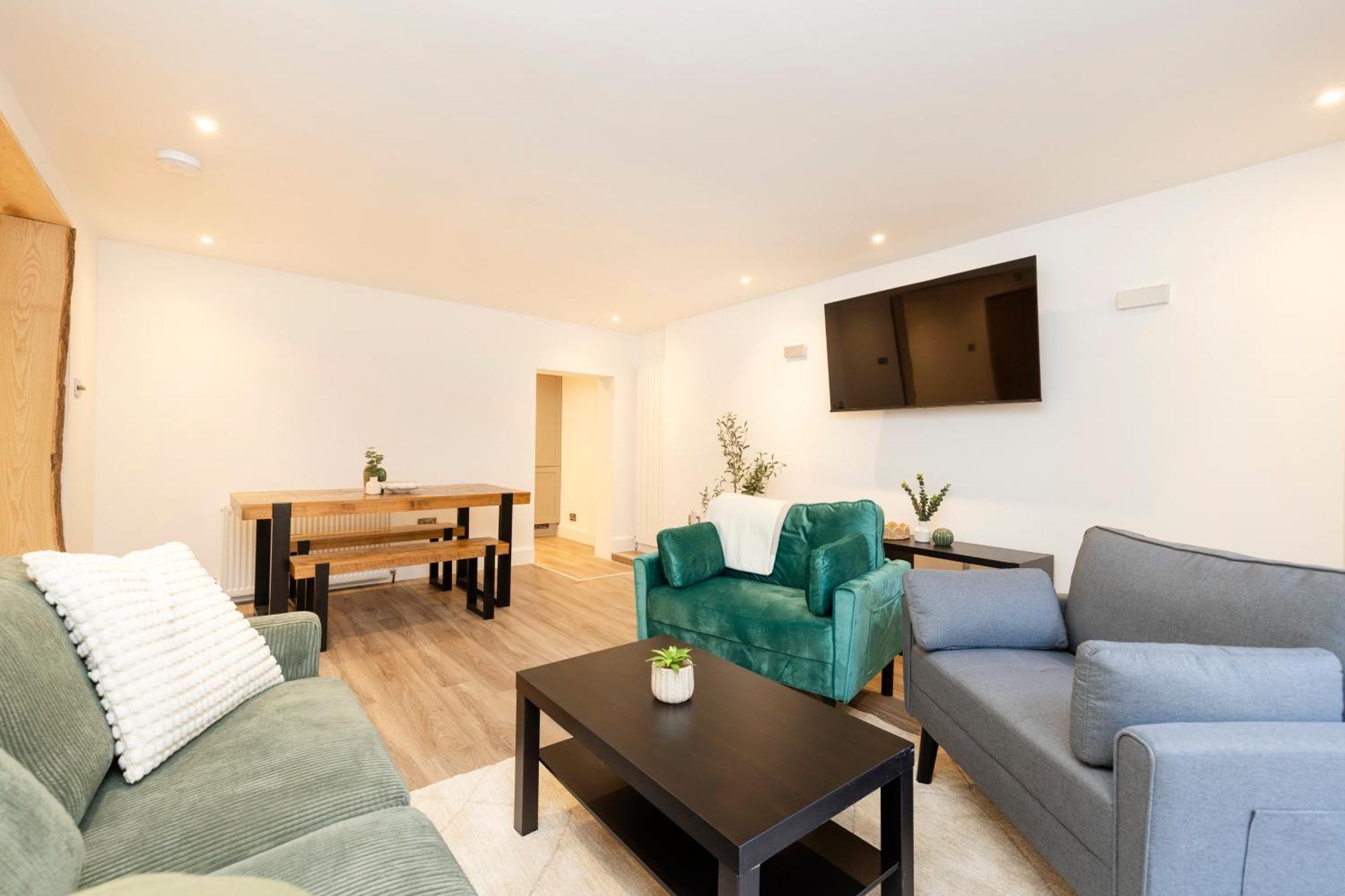 Joivy 3Br Flat In Haymarket With Free Parking Edinburgh Ngoại thất bức ảnh